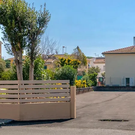 With Swimming-pool In Marina Di Just 700 Meters From The *